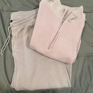 A&F- Essential Sunday in Blush pink- matching lounge set